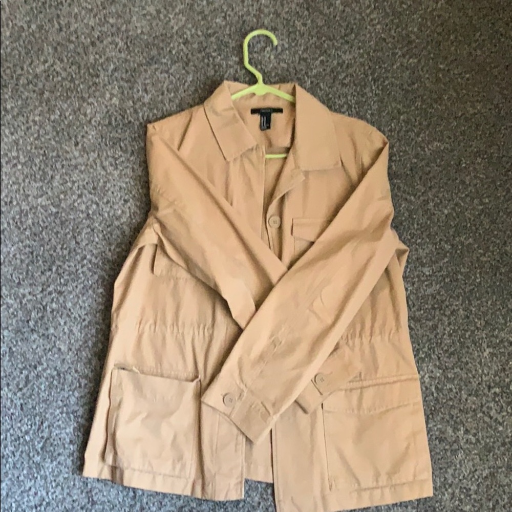 woman’s blacker jacket - Picture 2 of 3